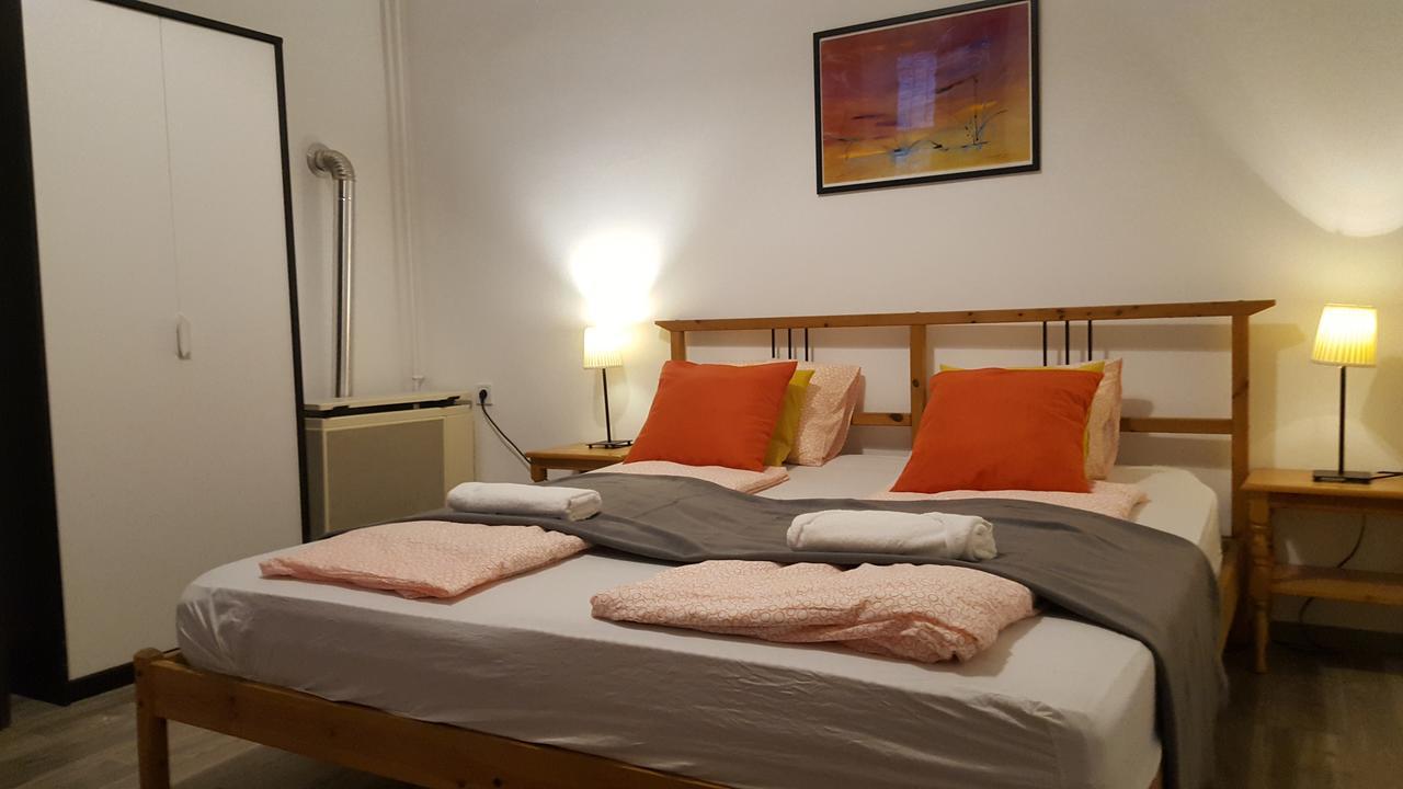 Michael Apartment With 2 Rooms Near Gozsdu Udvar Boedapest Buitenkant foto